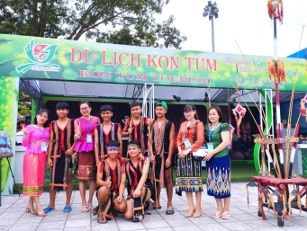 Kon Tum sát cánh cùng Ngày hội giao lưu văn hóa vùng biên giới Việt Nam -Lào lần thứ III năm 2022.